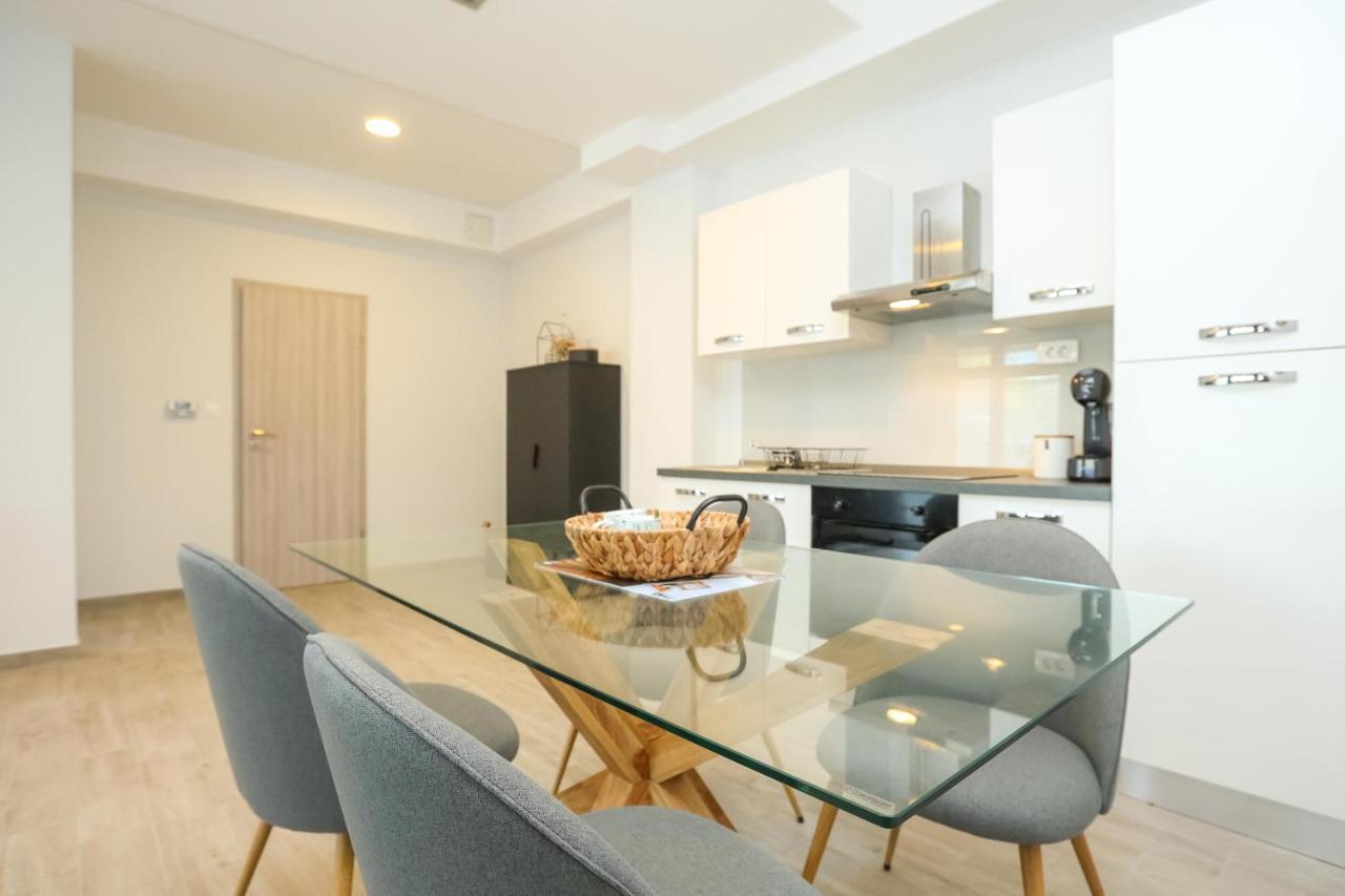 Apartment Kolovare *